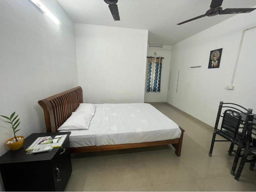 Vyshnavi Home Stay Thanniyam Luaran gambar