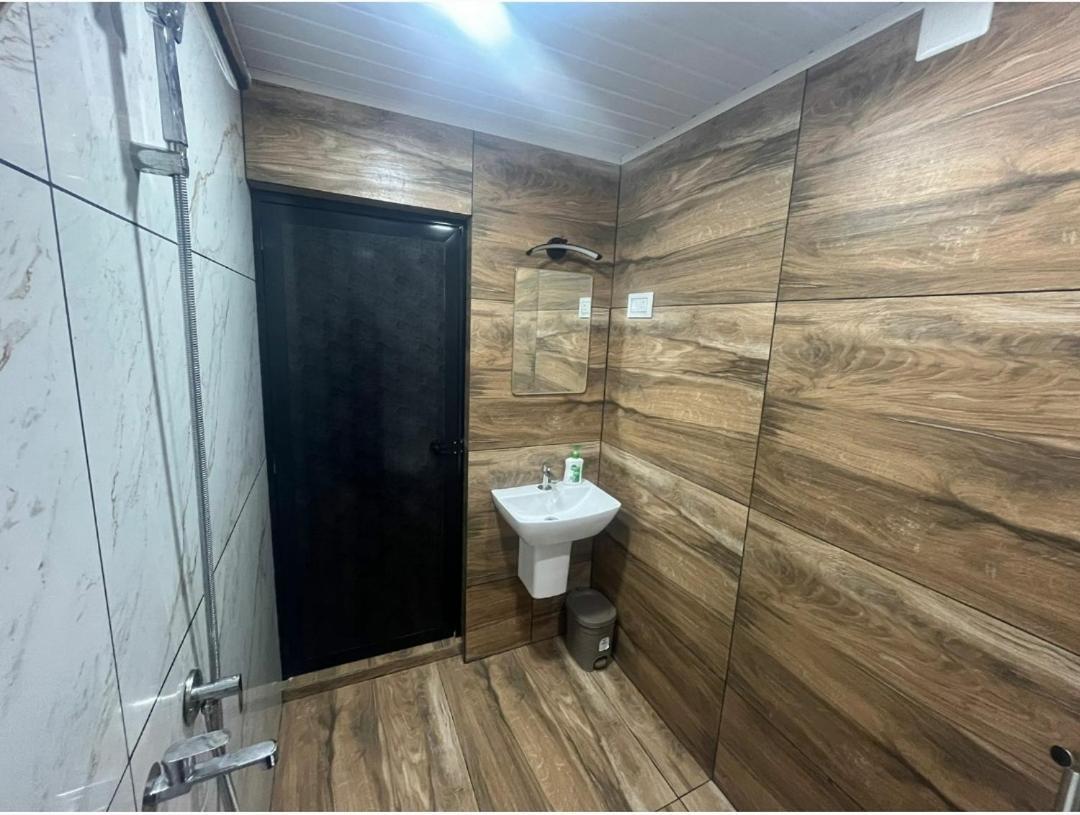 Vyshnavi Home Stay Thanniyam Luaran gambar